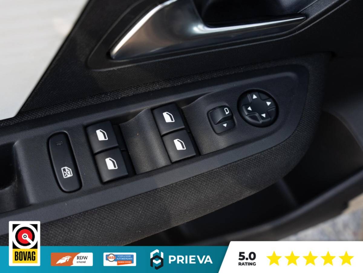 Citroën C4 Citroën C4 PureTech Feel | Navigatie | CarPlay | Cruise