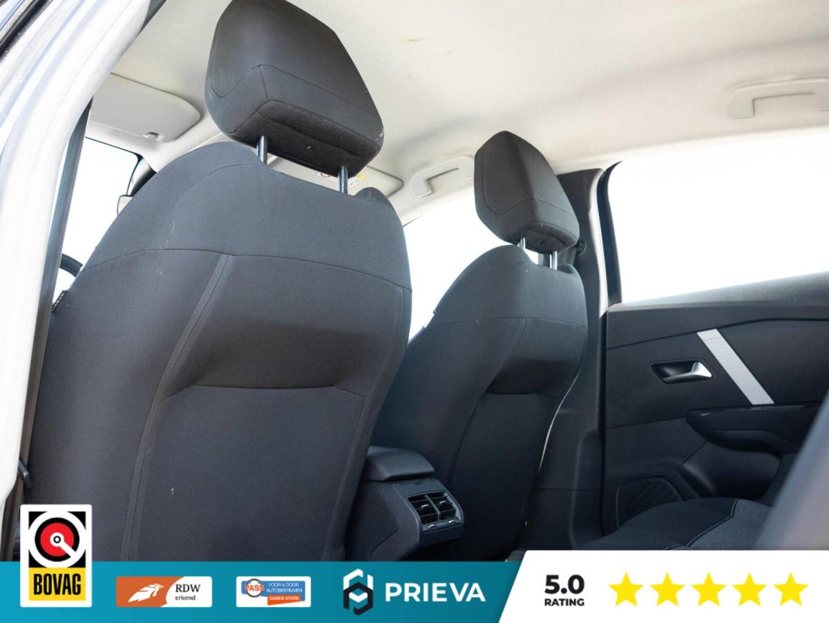 Citroën C4 Citroën C4 PureTech Feel | Navigatie | CarPlay | Cruise