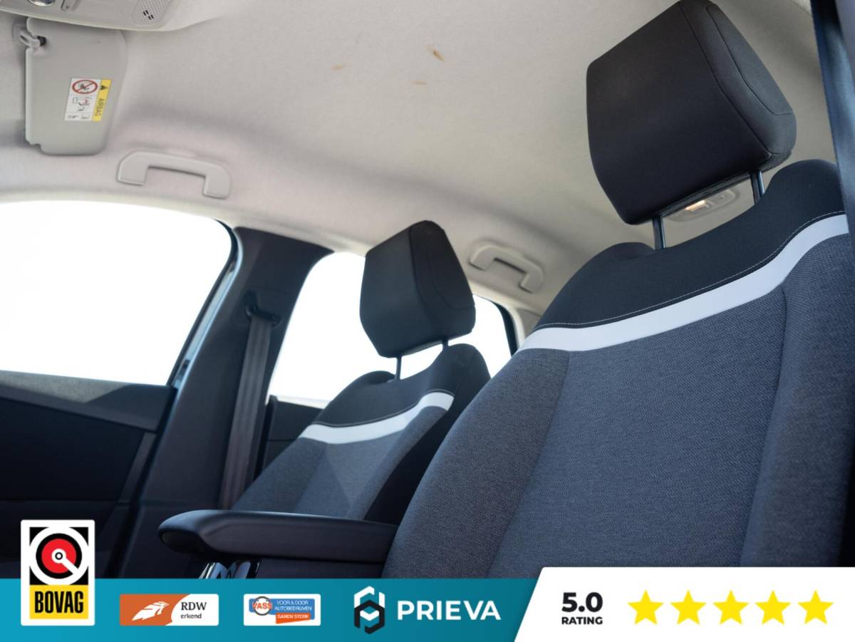 Citroën C4 Citroën C4 PureTech Feel | Navigatie | CarPlay | Cruise