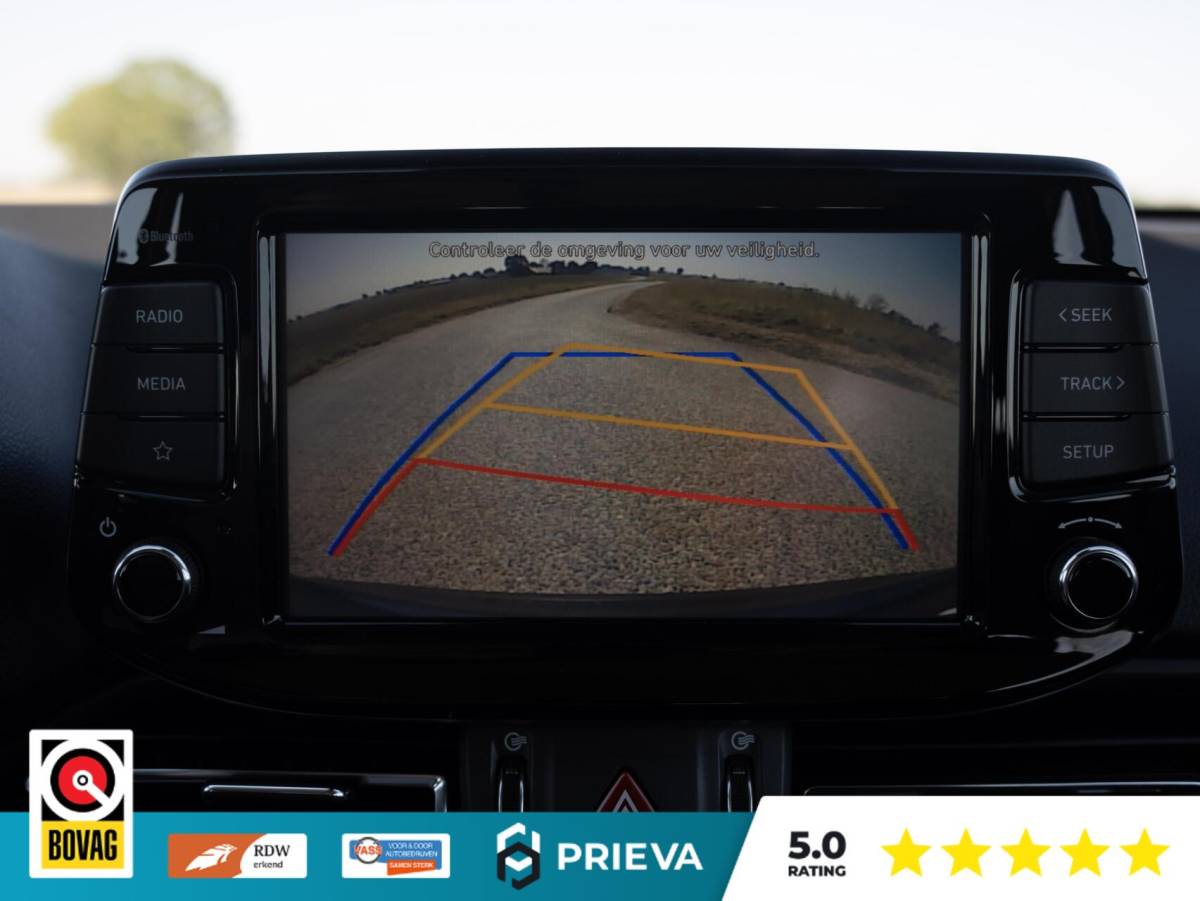 Hyundai i30 Hyundai i30 CW 1.0 T-GDI Essential 120PK | Dealer| Stoel- & Stuurverwarming | Camera | CarPlay
