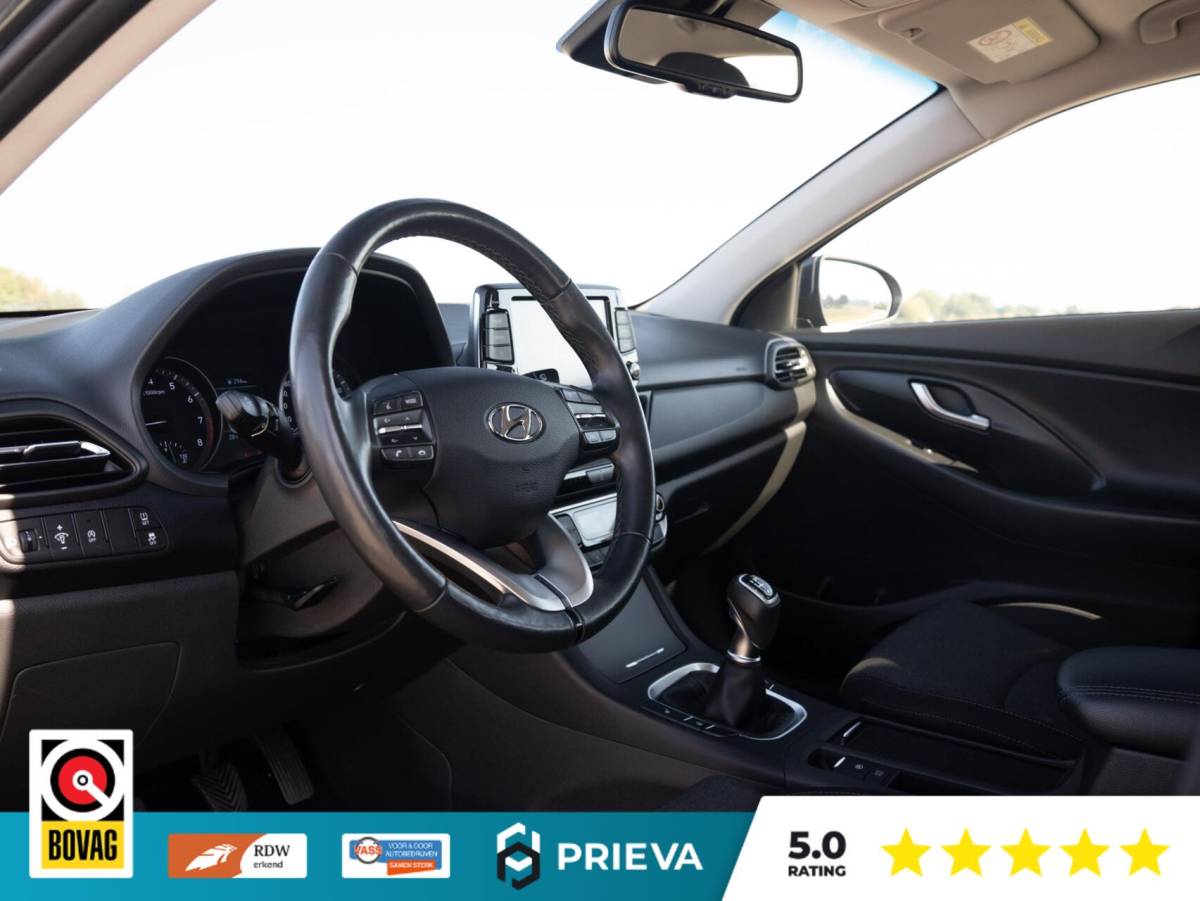 Hyundai i30 Hyundai i30 CW 1.0 T-GDI Essential 120PK | Dealer| Stoel- & Stuurverwarming | Camera | CarPlay