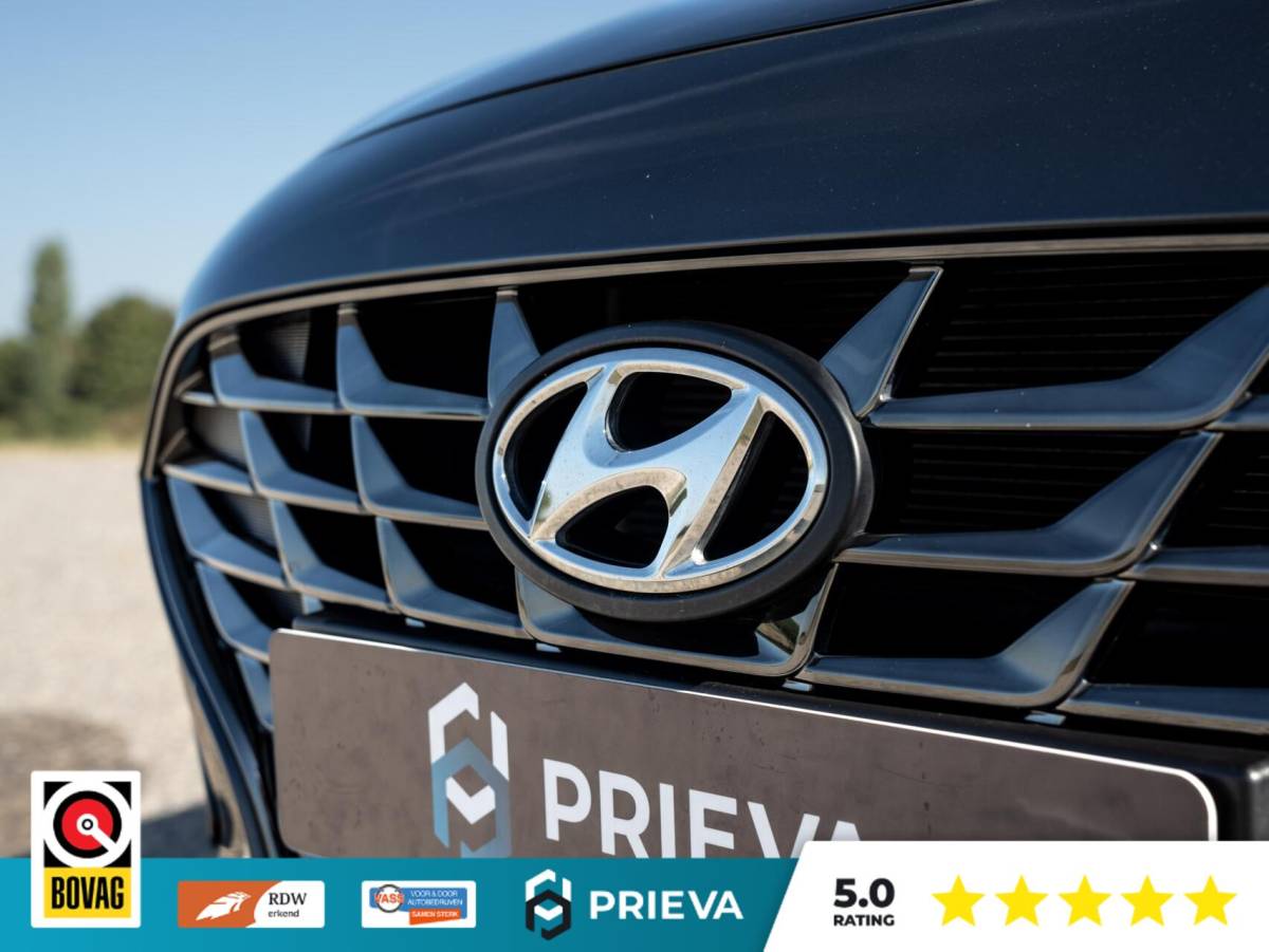 Hyundai i30 Hyundai i30 CW 1.0 T-GDI Essential 120PK | Dealer| Stoel- & Stuurverwarming | Camera | CarPlay