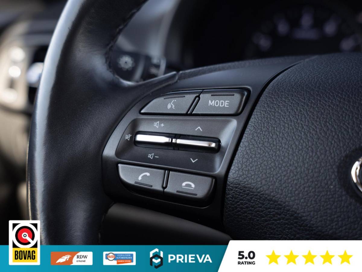 Hyundai i30 Hyundai i30 CW 1.0 T-GDI Essential 120PK | Dealer| Stoel- & Stuurverwarming | Camera | CarPlay
