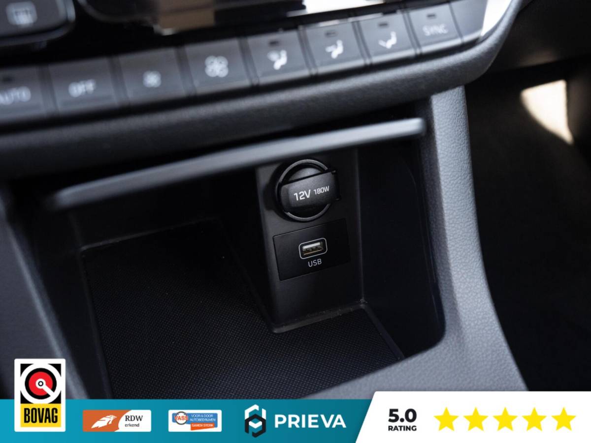 Hyundai i30 Hyundai i30 CW 1.0 T-GDI Essential 120PK | Dealer| Stoel- & Stuurverwarming | Camera | CarPlay