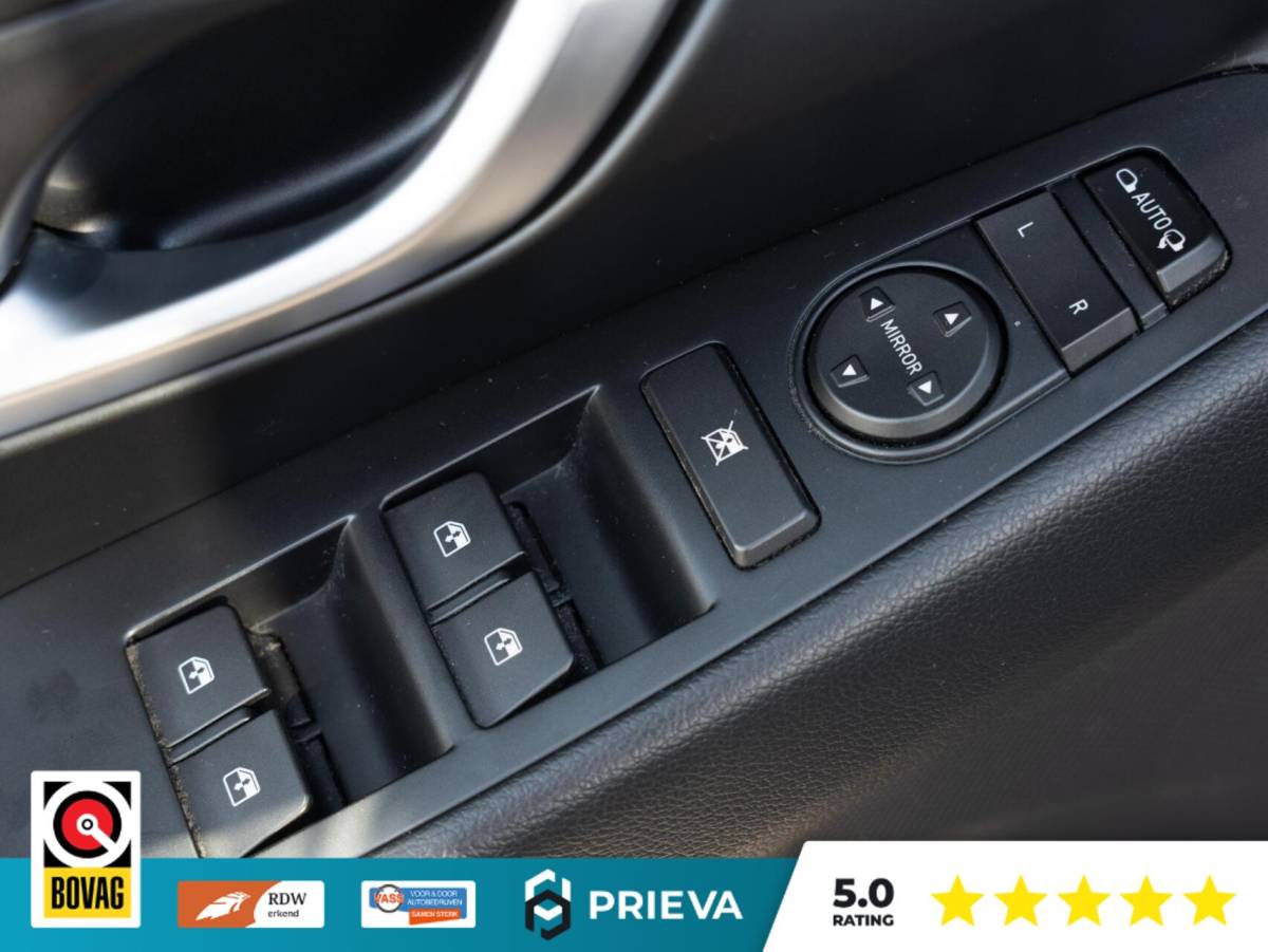 Hyundai i30 Hyundai i30 CW 1.0 T-GDI Essential 120PK | Dealer| Stoel- & Stuurverwarming | Camera | CarPlay