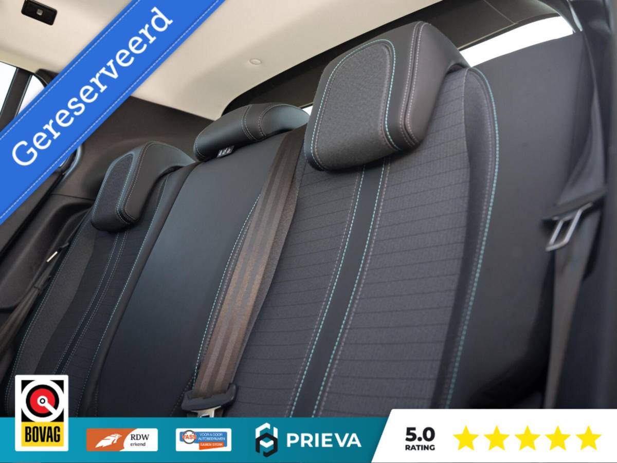 Peugeot 2008 Peugeot 2008 1.2 PureTech 130PK | Dealer | ACC | Camera | leder | Stoelverwarming | CarPlay
