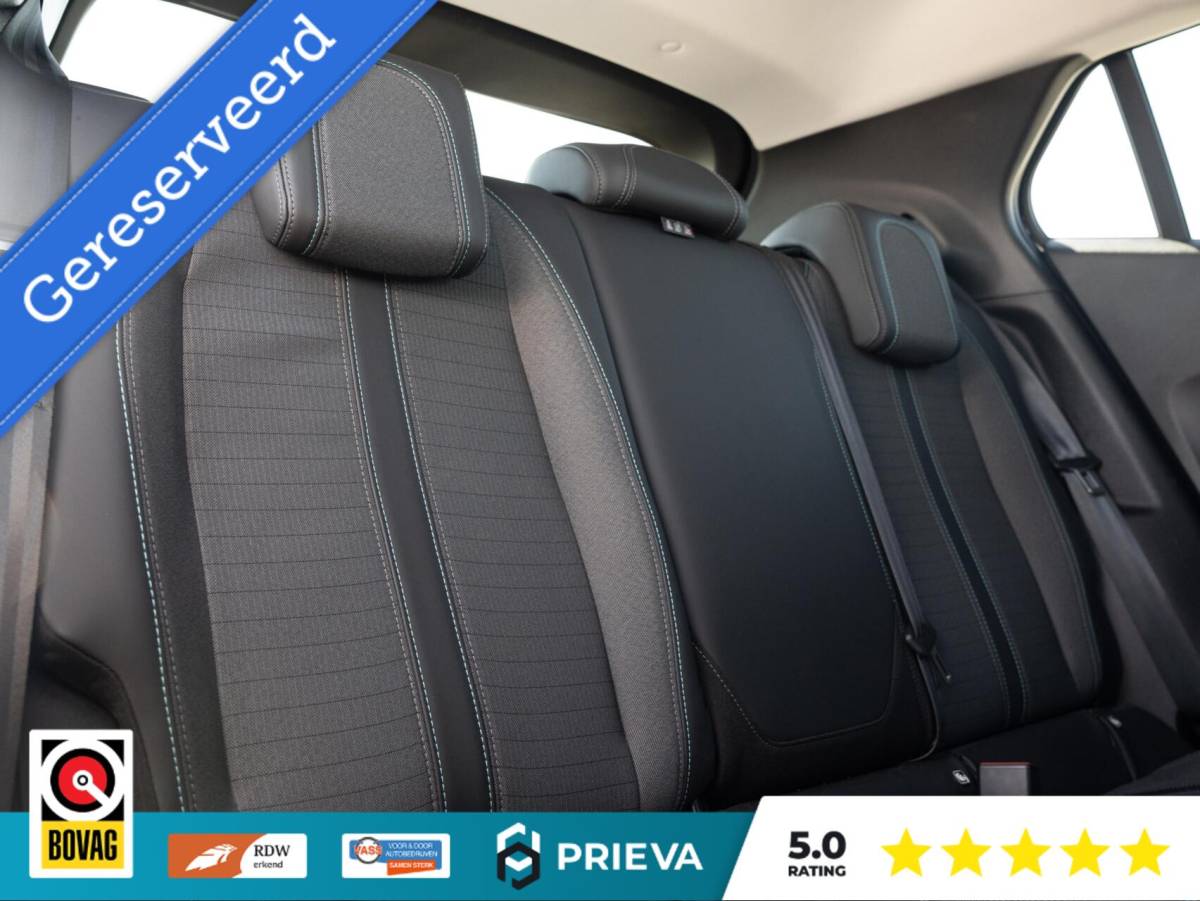 Peugeot 2008 Peugeot 2008 1.2 PureTech 130PK | Dealer | ACC | Camera | leder | Stoelverwarming | CarPlay