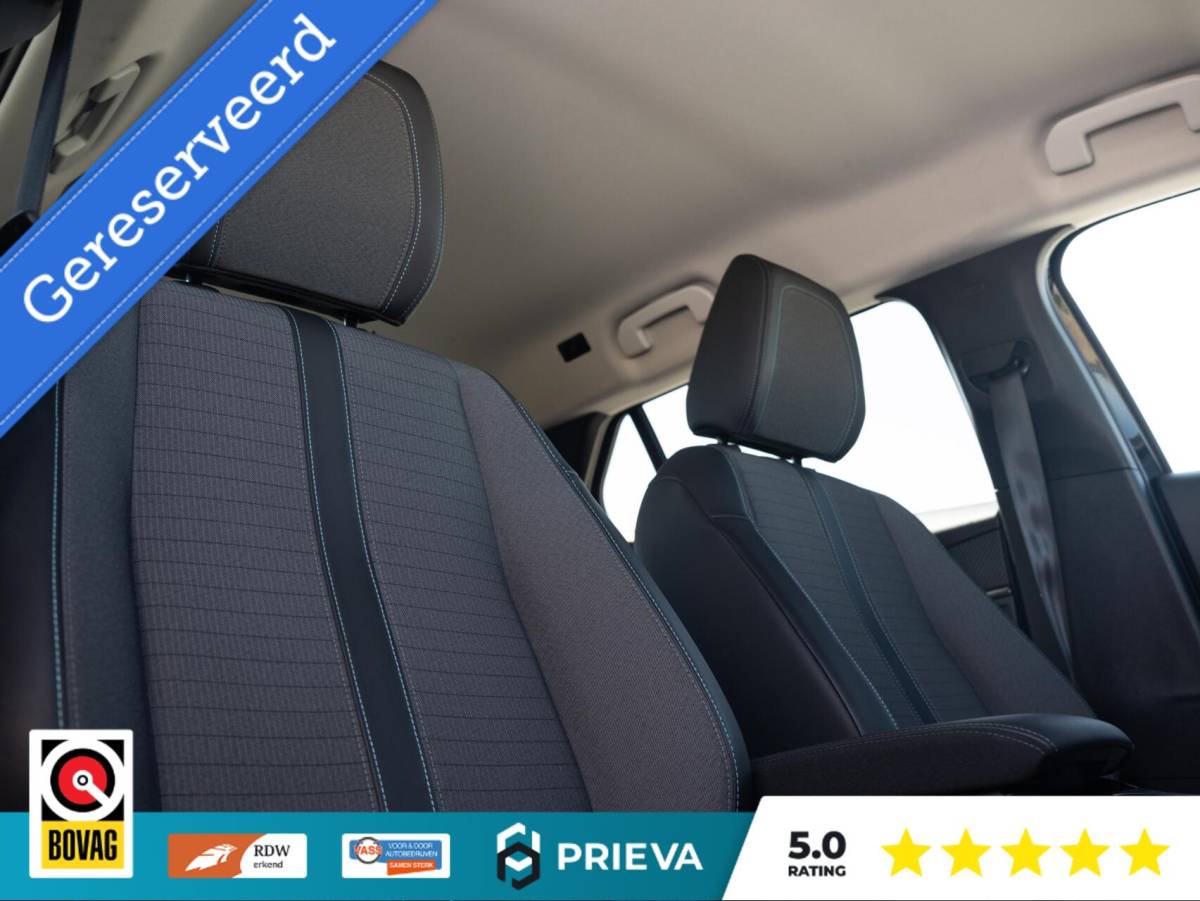 Peugeot 2008 Peugeot 2008 1.2 PureTech 130PK | Dealer | ACC | Camera | leder | Stoelverwarming | CarPlay