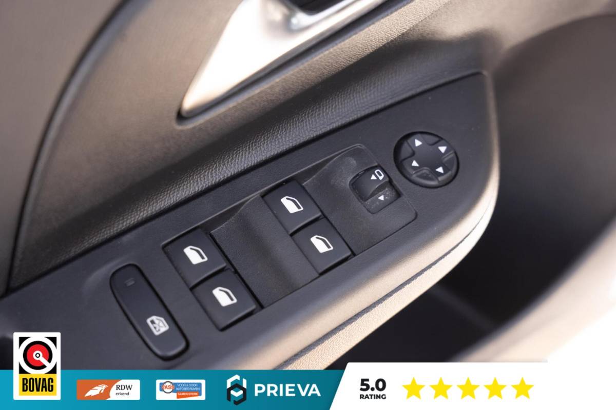 Opel Corsa Opel Corsa | Panoramadak | Camera | Keyless | Cruise Control