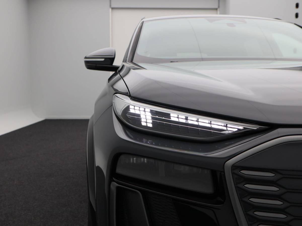 Audi Q6 e-tron Audi Q6 e-tron Advanced edition performance 100 kWh S-Line | 21 Inch | Luchtvering | B&O Audio | 360° Camera | AR Head-Up | 6.474 Km!!