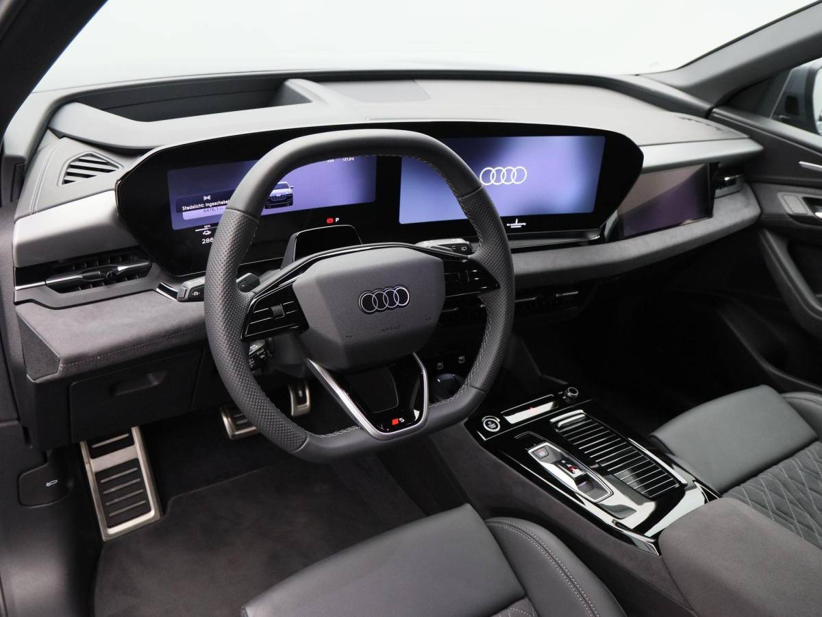 Audi Q6 e-tron Audi Q6 e-tron Advanced edition performance 100 kWh S-Line | 21 Inch | Luchtvering | B&O Audio | 360° Camera | AR Head-Up | 6.474 Km!!