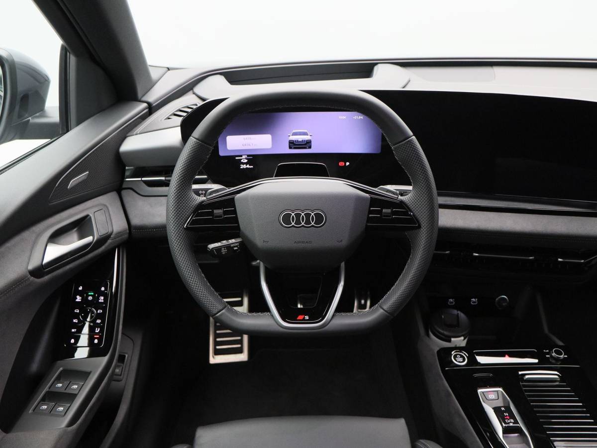 Audi Q6 e-tron Audi Q6 e-tron Advanced edition performance 100 kWh S-Line | 21 Inch | Luchtvering | B&O Audio | 360° Camera | AR Head-Up | 6.474 Km!!