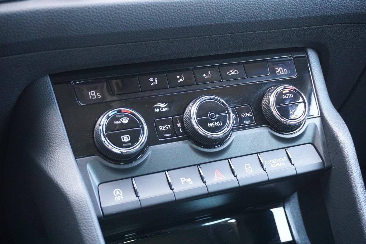 Škoda Kodiaq Skoda Kodiaq 1.5 TSI Style 7p. + CAMERA / APPLE CARPLAY / KEYLESS / TREKHAAK / ACC
