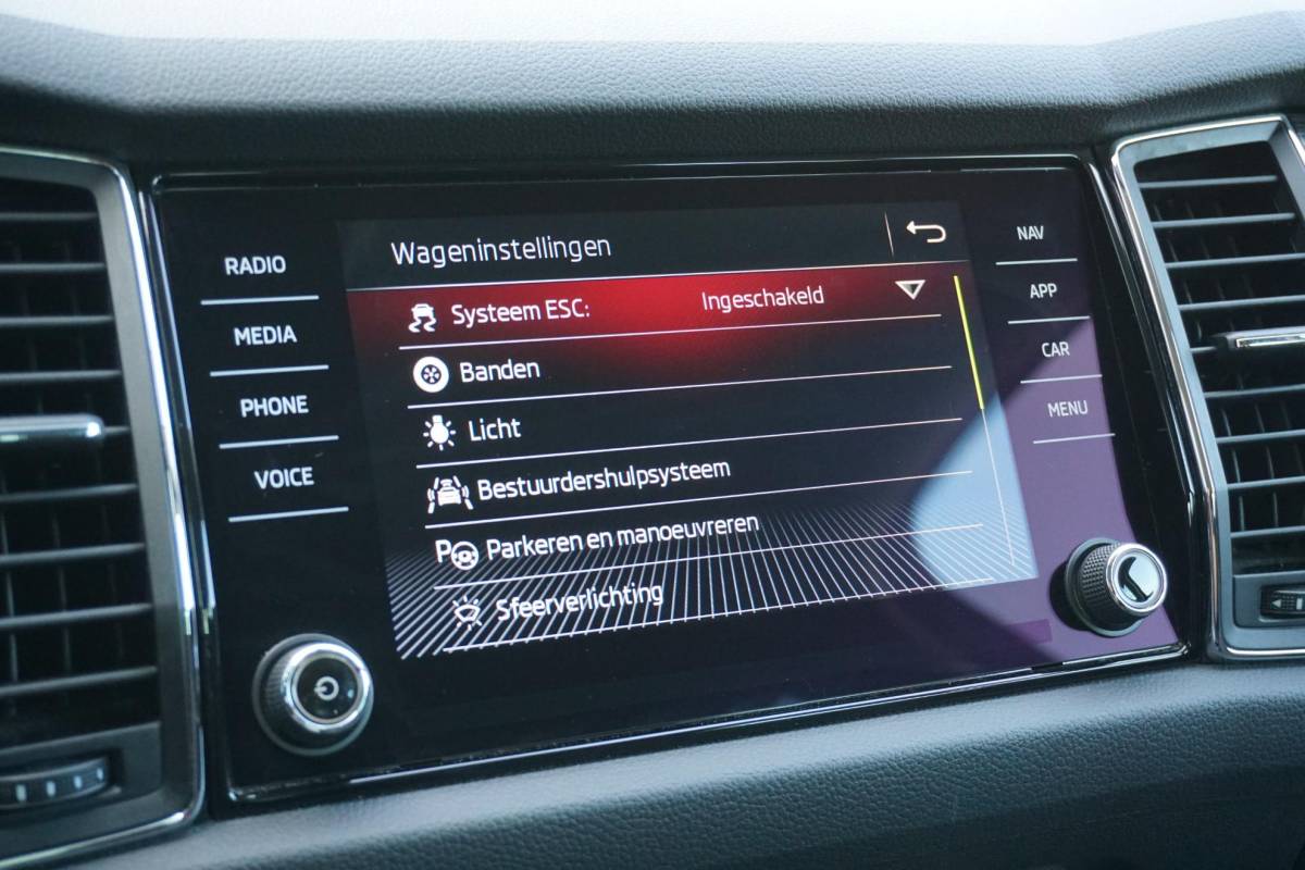 Škoda Kodiaq Skoda Kodiaq 1.5 TSI Style 7p. + CAMERA / APPLE CARPLAY / KEYLESS / TREKHAAK / ACC