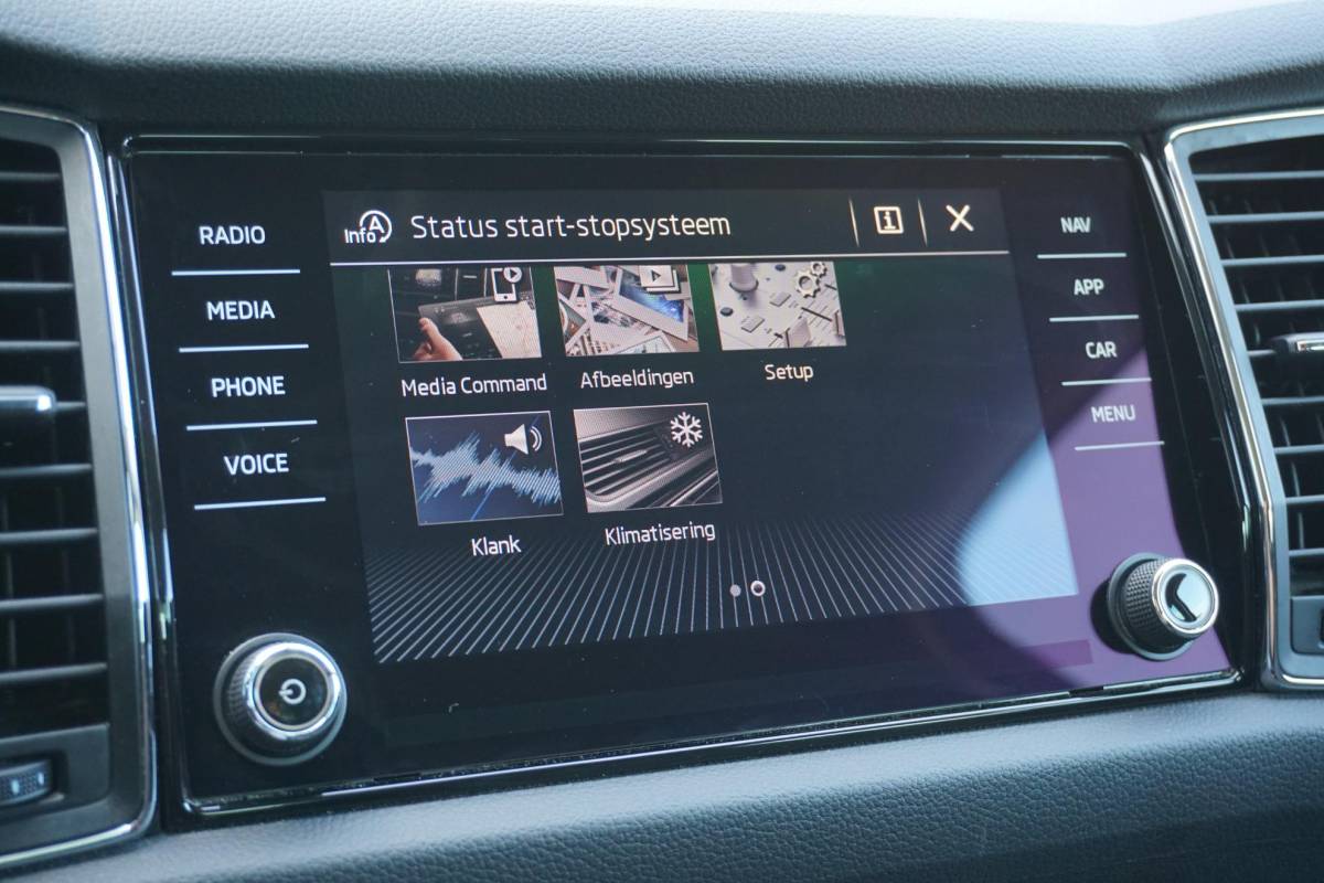 Škoda Kodiaq Skoda Kodiaq 1.5 TSI Style 7p. + CAMERA / APPLE CARPLAY / KEYLESS / TREKHAAK / ACC