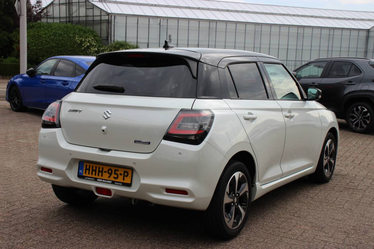 Suzuki Swift Suzuki Swift 1.2 Style Hybrid Automaat | Clima | Inklapbare spiegels | 10 jaar Garantie |