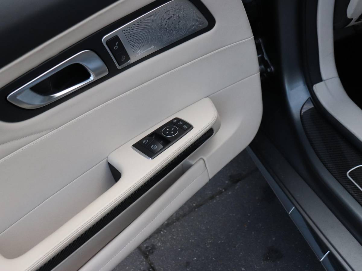 Mercedes-AMG GT Mercedes-Benz AMG GT Roadster 4.0 C | KERAMISCH | LEDER | BURMESTER | STOELVERK. | CAMERA | NAVI | ADAPT. CRUISE |