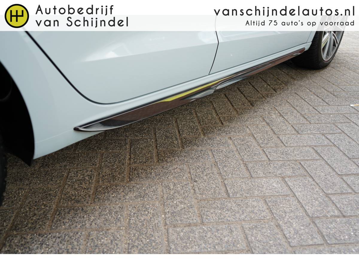 Audi A1 Sportback Audi A1 Sportback 25 TFSI EPIC ORIGINEEL NEDERLANDS ANDROID/APPLECARPLAY(NAVI) ECC AIRCO CRUISECONTROL RIJSTROOKSENSOR 17INCH BLUETOOTH PARKEERSENSOREN ENZ…