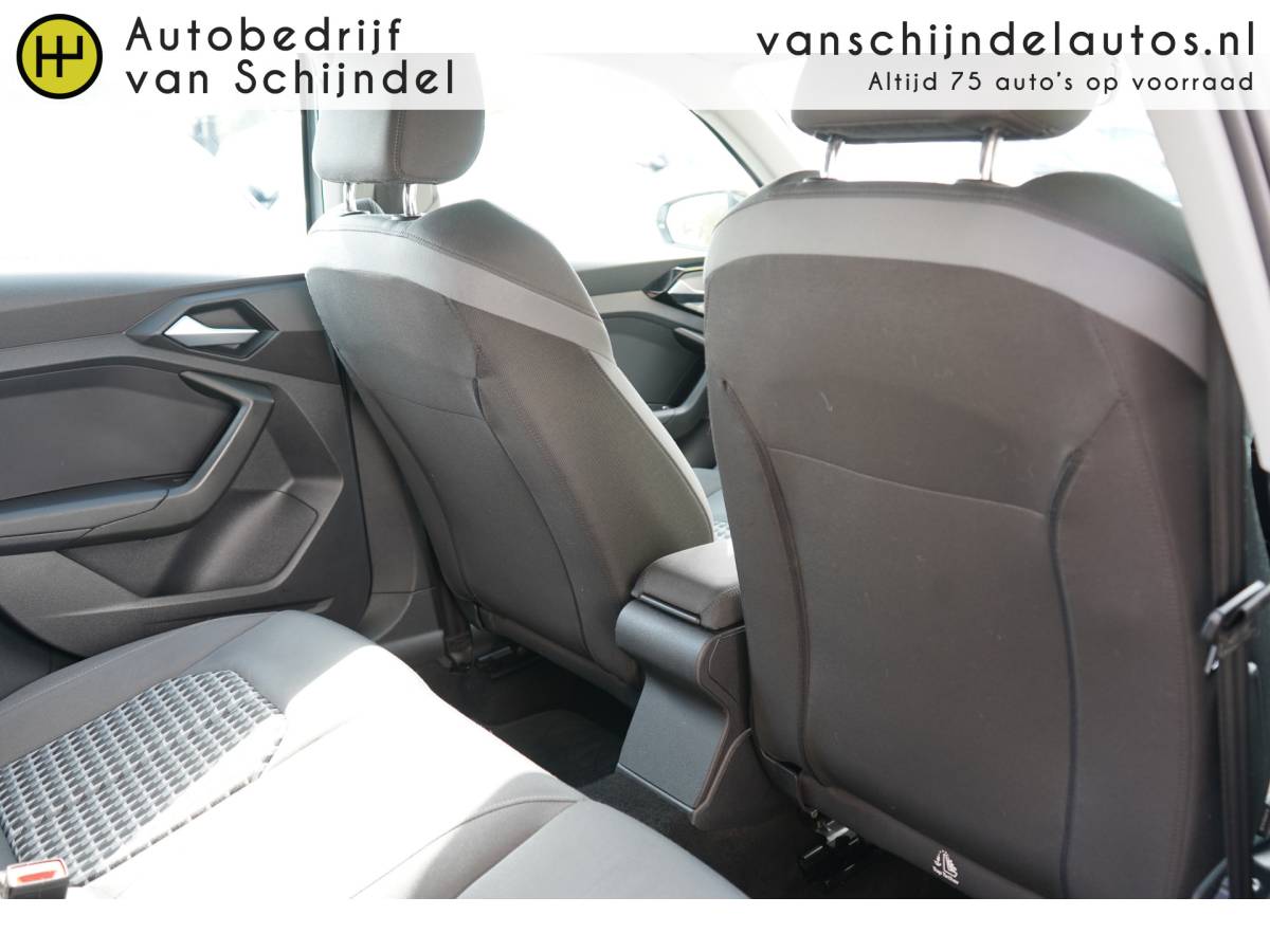 Audi A1 Sportback Audi A1 Sportback 25 TFSI EPIC ORIGINEEL NEDERLANDS ANDROID/APPLECARPLAY(NAVI) ECC AIRCO CRUISECONTROL RIJSTROOKSENSOR 17INCH BLUETOOTH PARKEERSENSOREN ENZ…