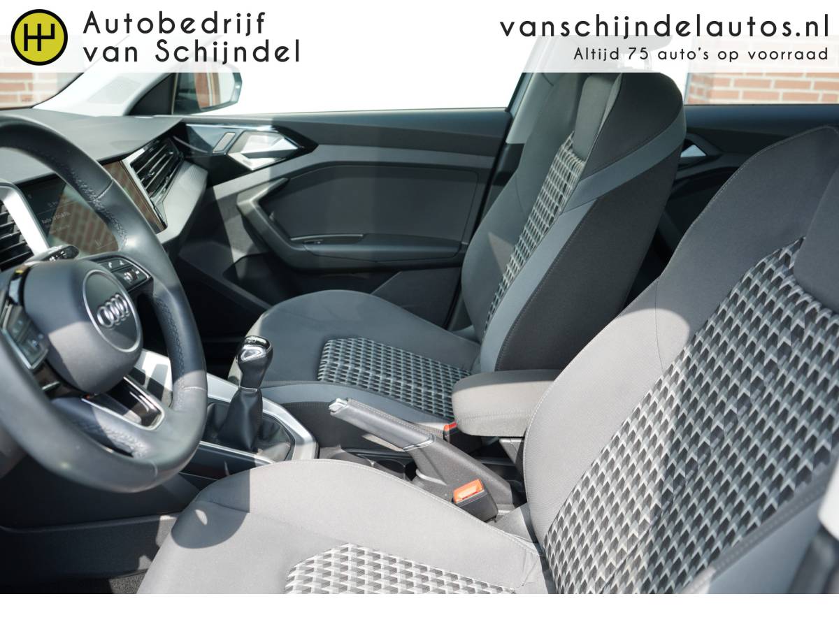 Audi A1 Sportback Audi A1 Sportback 25 TFSI EPIC ORIGINEEL NEDERLANDS ANDROID/APPLECARPLAY(NAVI) ECC AIRCO CRUISECONTROL RIJSTROOKSENSOR 17INCH BLUETOOTH PARKEERSENSOREN ENZ…