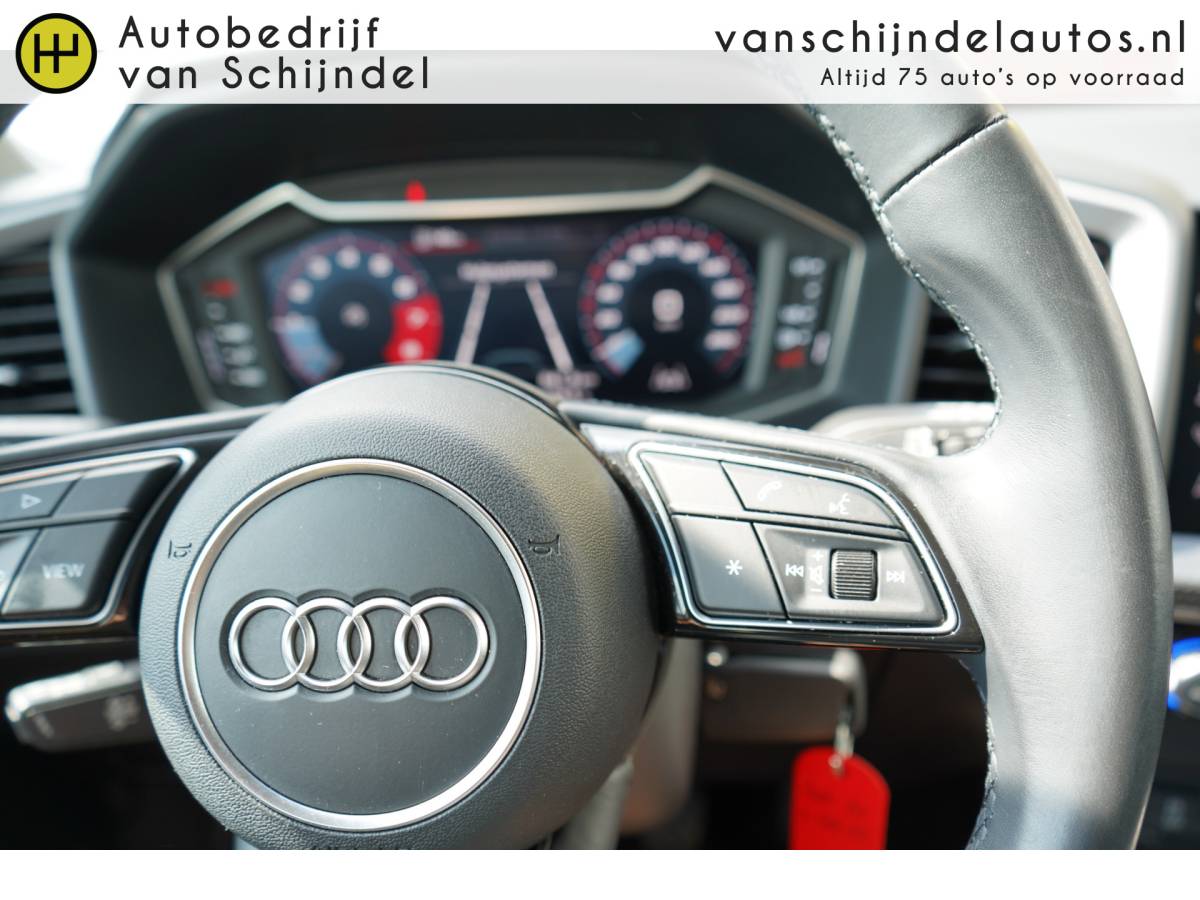 Audi A1 Sportback Audi A1 Sportback 25 TFSI EPIC ORIGINEEL NEDERLANDS ANDROID/APPLECARPLAY(NAVI) ECC AIRCO CRUISECONTROL RIJSTROOKSENSOR 17INCH BLUETOOTH PARKEERSENSOREN ENZ…