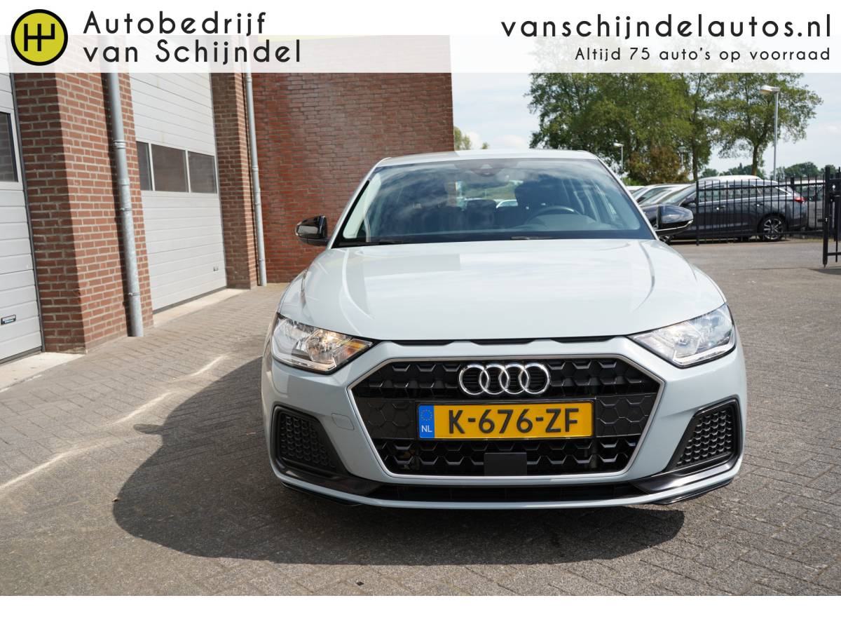 Audi A1 Sportback Audi A1 Sportback 25 TFSI EPIC ORIGINEEL NEDERLANDS ANDROID/APPLECARPLAY(NAVI) ECC AIRCO CRUISECONTROL RIJSTROOKSENSOR 17INCH BLUETOOTH PARKEERSENSOREN ENZ…