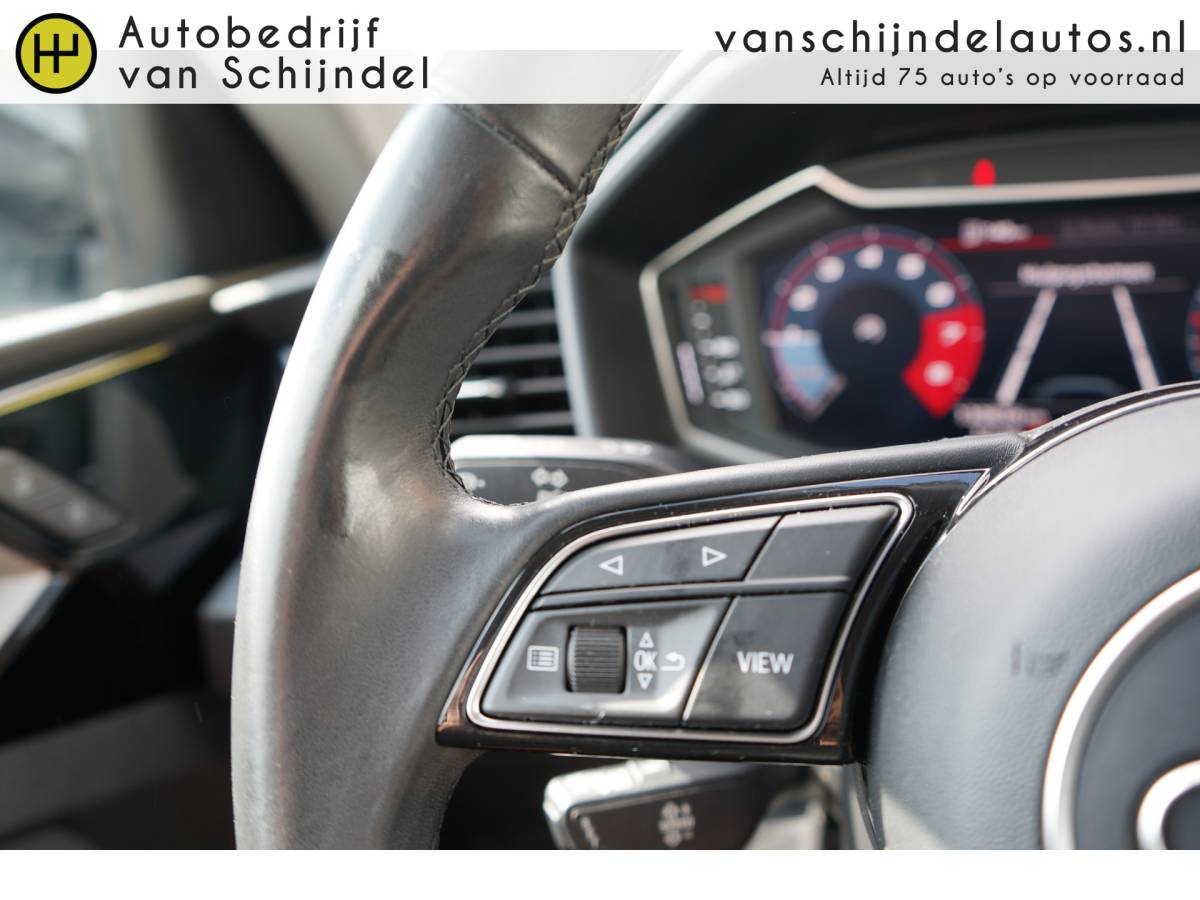 Audi A1 Sportback Audi A1 Sportback 25 TFSI EPIC ORIGINEEL NEDERLANDS ANDROID/APPLECARPLAY(NAVI) ECC AIRCO CRUISECONTROL RIJSTROOKSENSOR 17INCH BLUETOOTH PARKEERSENSOREN ENZ…
