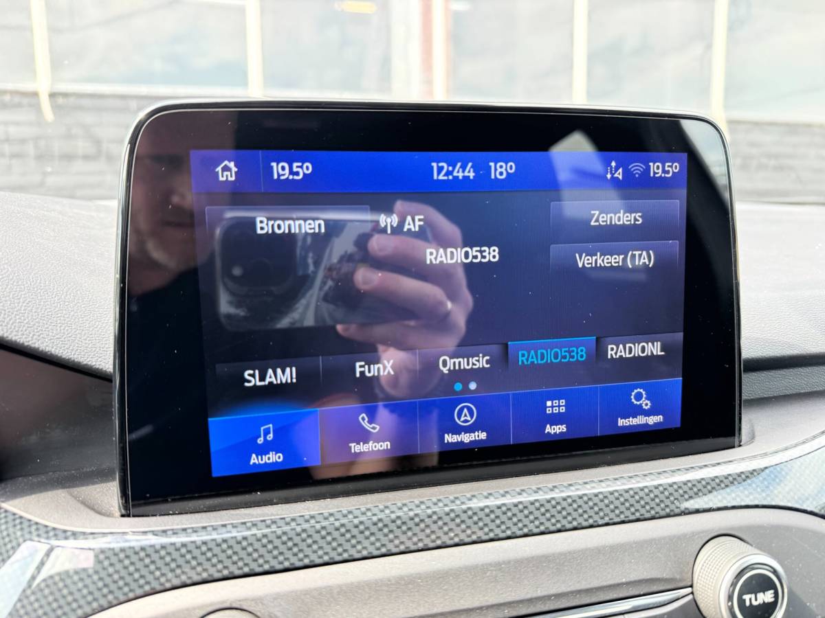 Ford Focus Ford Focus 1.0 EcoBoost Titanium Business **CARPLAY + KEYLESS + WINTER PACK + CAMERA****