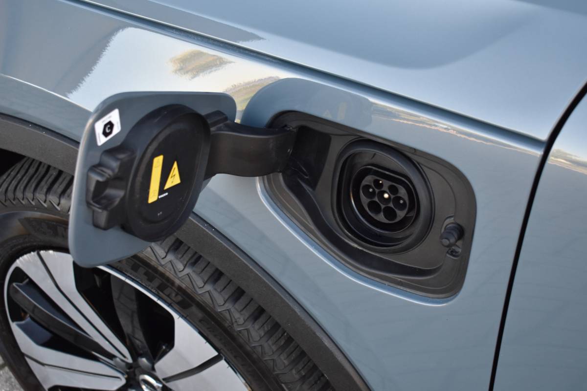 Volvo XC40 Volvo XC40 T5 262PK Recharge Inscription | Trekhaak | Climate pack | All season banden