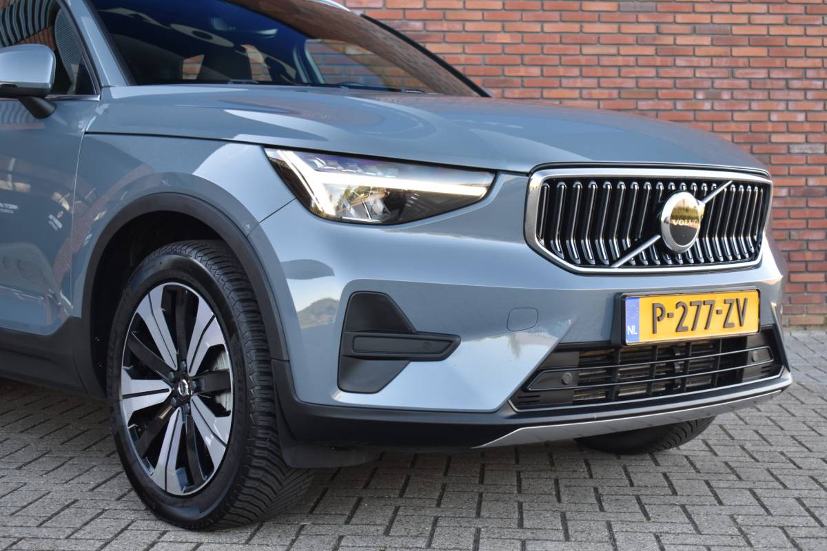 Volvo XC40 Volvo XC40 T5 262PK Recharge Inscription | Trekhaak | Climate pack | All season banden