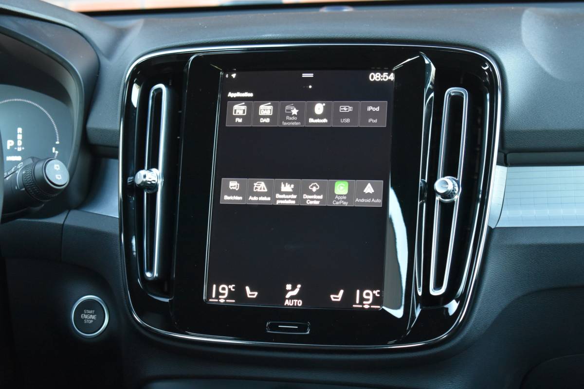 Volvo XC40 Volvo XC40 T5 262PK Recharge Inscription | Trekhaak | Climate pack | All season banden