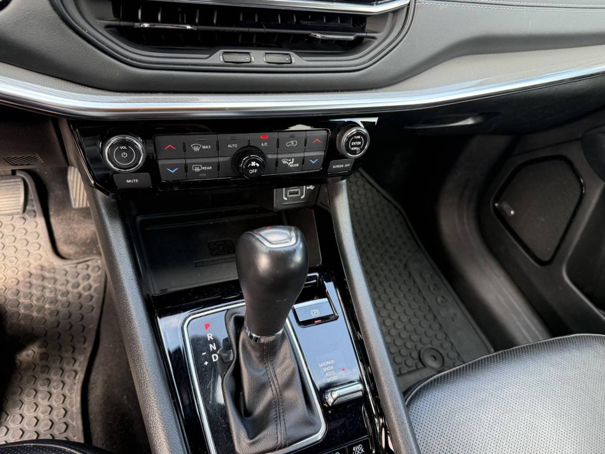 Jeep Compass Jeep Compass 4xe 240 Plug-in Hybrid Electric S 360 CAMERA| ELEKTRISCHE STOEL MET MEMORY| ALPINE AUDIO| STOEL + STUURVERWARMING| KEYLESS| DODE HOEK SENSOR| VOL OPTIES|