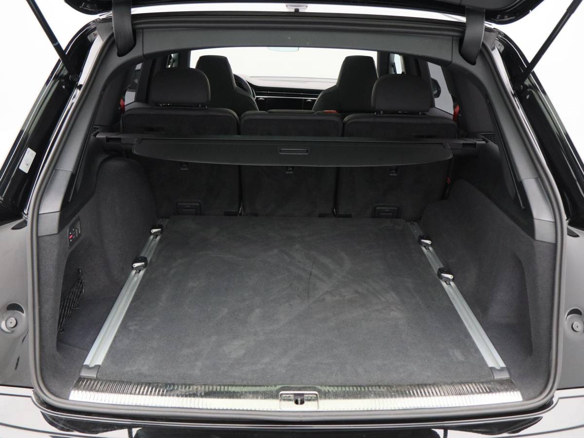 Audi Q7 Audi Q7 60 TFSi e 490 Pk quattro S-Line Competition | 22 Inch | Laser LED | Vierwielbesturing | Panoramadak | B&O Audio | Trekhaak | 7.629 Km!!