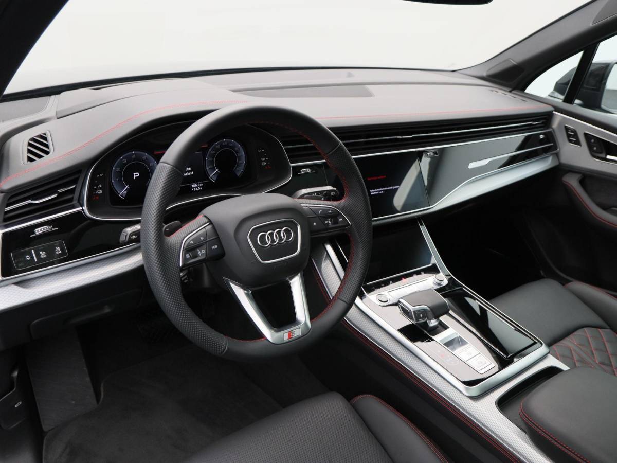 Audi Q7 Audi Q7 60 TFSi e 490 Pk quattro S-Line Competition | 22 Inch | Laser LED | Vierwielbesturing | Panoramadak | B&O Audio | Trekhaak | 7.629 Km!!