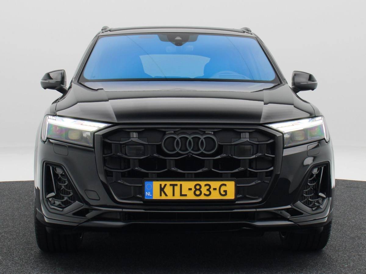 Audi Q7 Audi Q7 60 TFSi e 490 Pk quattro S-Line Competition | 22 Inch | Laser LED | Vierwielbesturing | Panoramadak | B&O Audio | Trekhaak | 7.629 Km!!