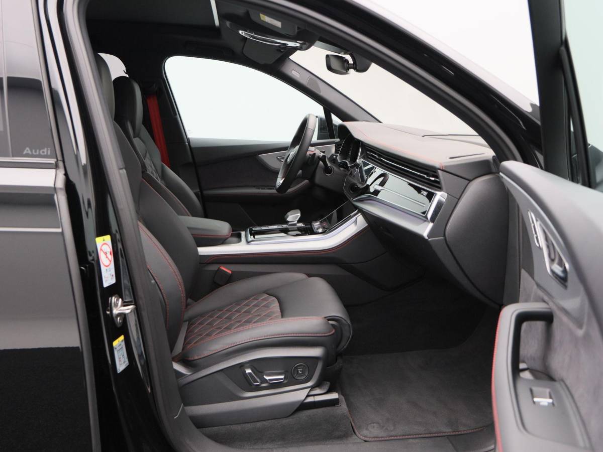 Audi Q7 Audi Q7 60 TFSi e 490 Pk quattro S-Line Competition | 22 Inch | Laser LED | Vierwielbesturing | Panoramadak | B&O Audio | Trekhaak | 7.629 Km!!