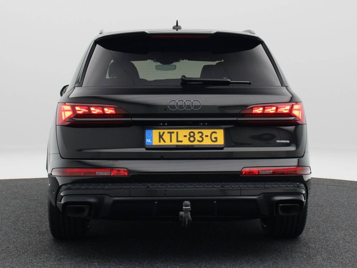 Audi Q7 Audi Q7 60 TFSi e 490 Pk quattro S-Line Competition | 22 Inch | Laser LED | Vierwielbesturing | Panoramadak | B&O Audio | Trekhaak | 7.629 Km!!