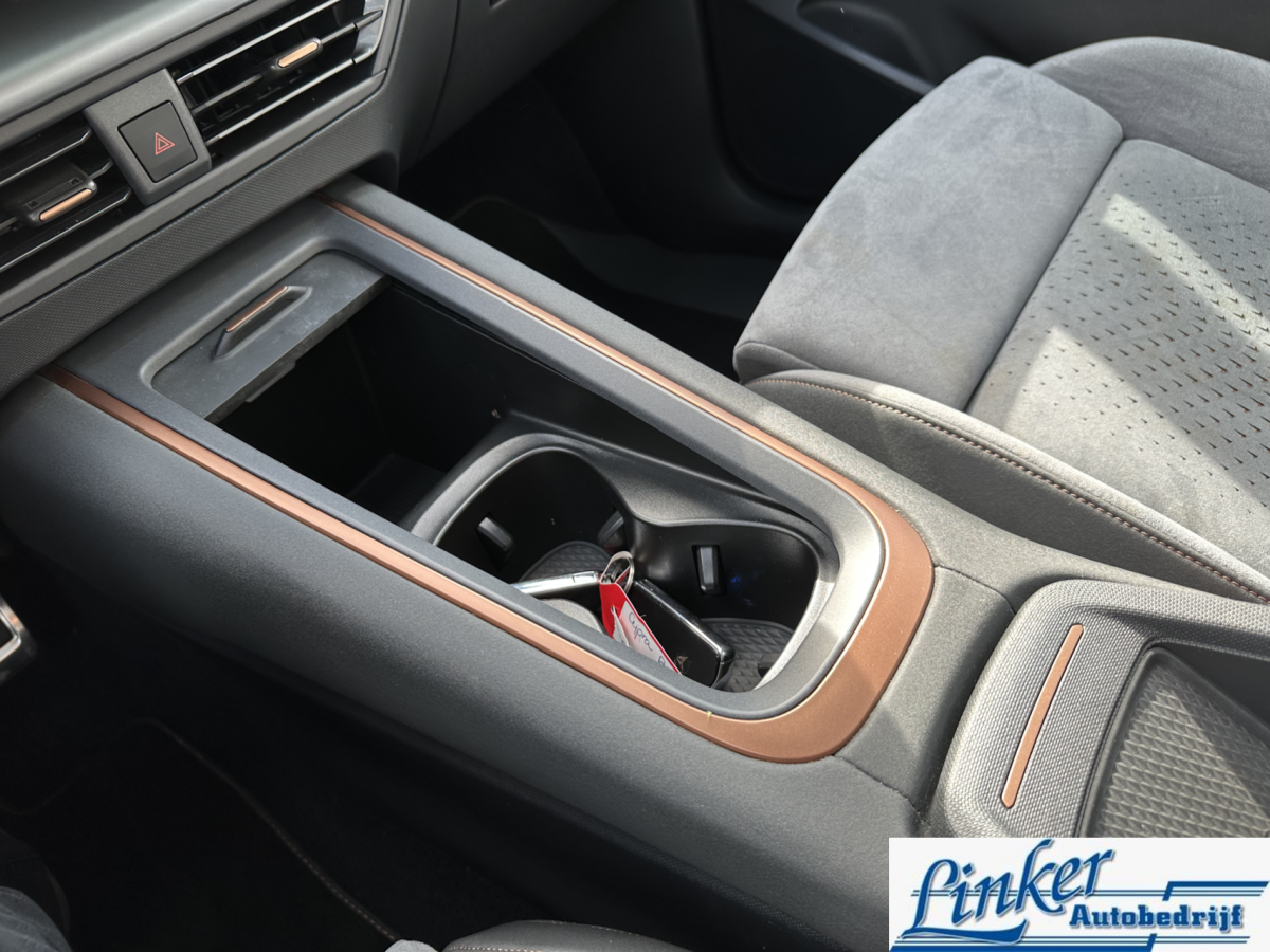 CUPRA Born CUPRA Born Copper Edition One 62 kWh – SoH 91% | PANO | CAMERA | SFEERVERLICHTING