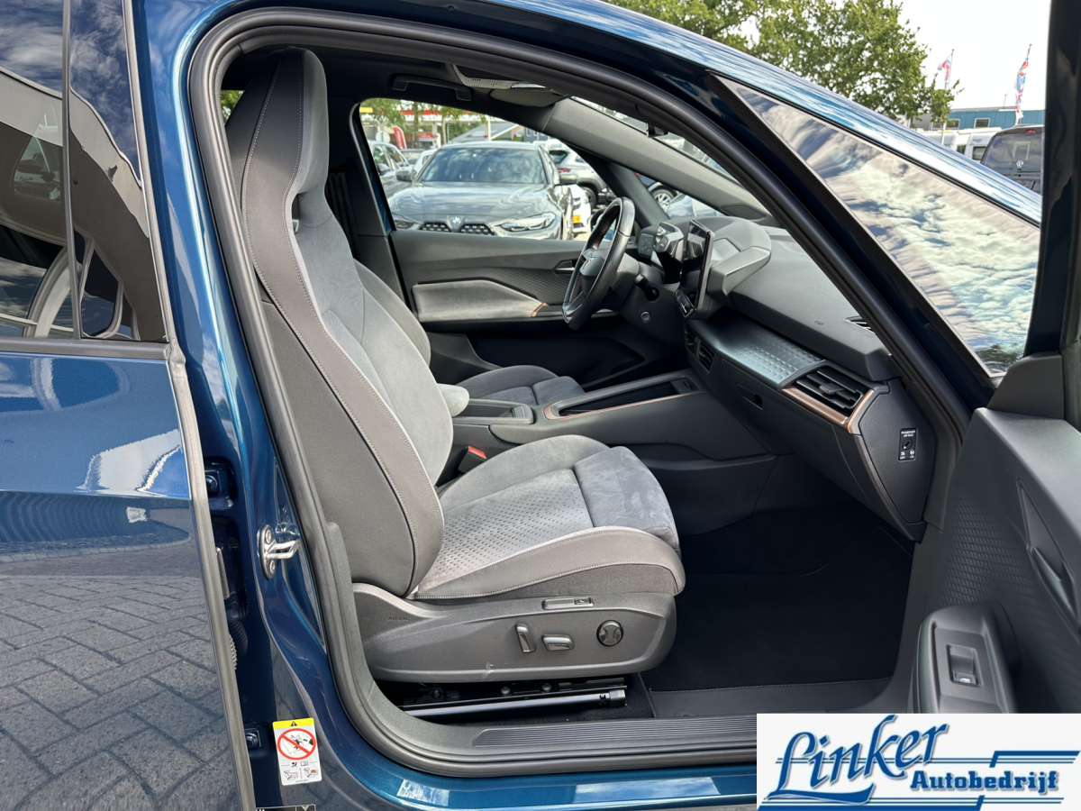CUPRA Born CUPRA Born Copper Edition One 62 kWh – SoH 91% | PANO | CAMERA | SFEERVERLICHTING
