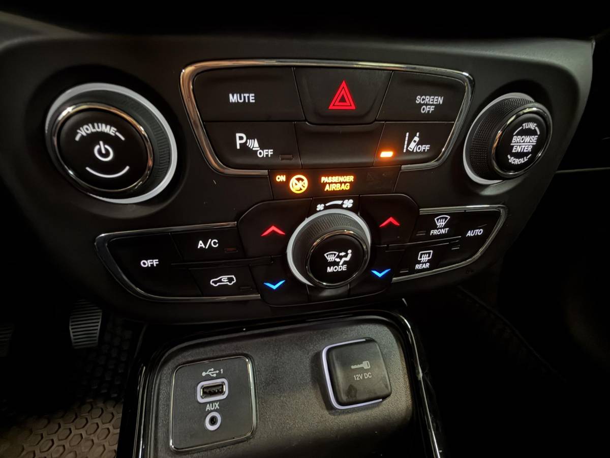 Jeep Compass Jeep Compass 1.4 Turbo 140pk MultiAir Night Eagle Carplay, Stoel/stuurverwarming, Camera