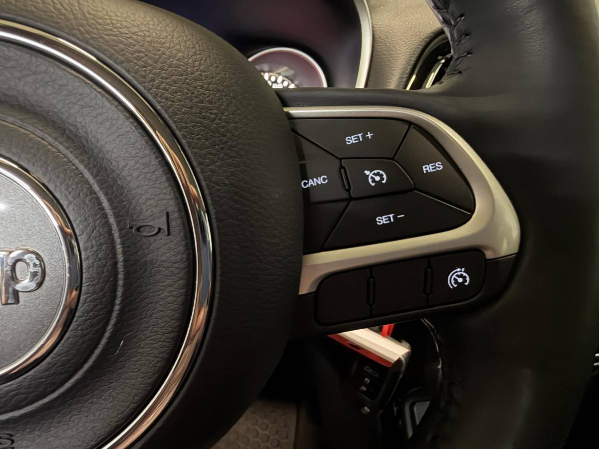 Jeep Compass Jeep Compass 1.4 Turbo 140pk MultiAir Night Eagle Carplay, Stoel/stuurverwarming, Camera