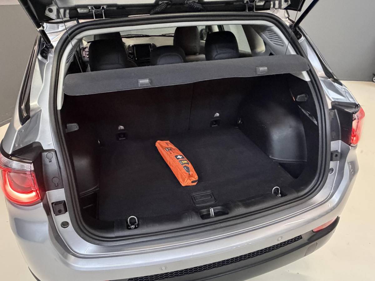 Jeep Compass Jeep Compass 1.4 Turbo 140pk MultiAir Night Eagle Carplay, Stoel/stuurverwarming, Camera