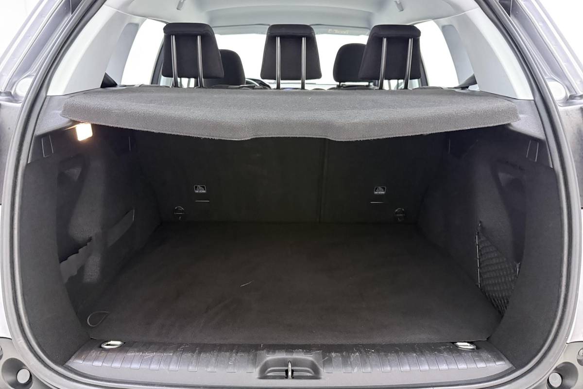 Peugeot 2008 Peugeot 2008 1.2 PureTech Blue Lion | 110PK | AUTOMAAT | Trekhaak | Navigatie | Apple Carplay | Android Auto | Airco | Cruise Control | Slechts 66.213 km!