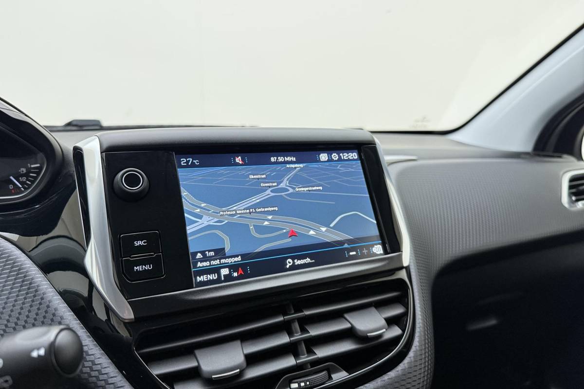 Peugeot 2008 Peugeot 2008 1.2 PureTech Blue Lion | 110PK | AUTOMAAT | Trekhaak | Navigatie | Apple Carplay | Android Auto | Airco | Cruise Control | Slechts 66.213 km!