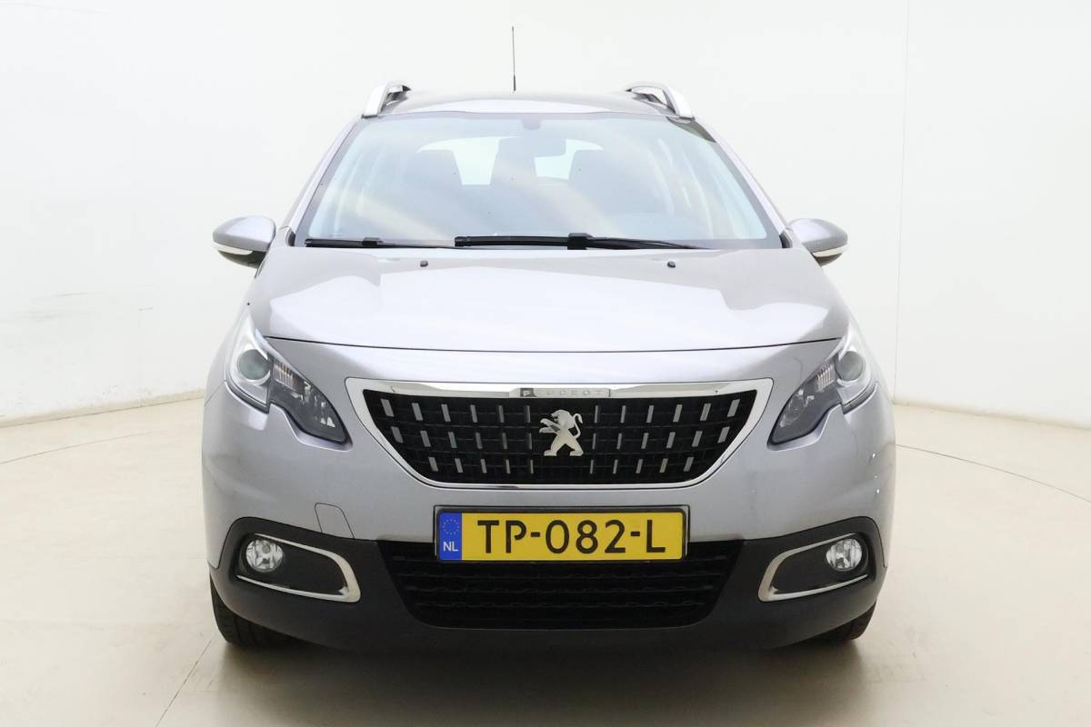 Peugeot 2008 Peugeot 2008 1.2 PureTech Blue Lion | 110PK | AUTOMAAT | Trekhaak | Navigatie | Apple Carplay | Android Auto | Airco | Cruise Control | Slechts 66.213 km!