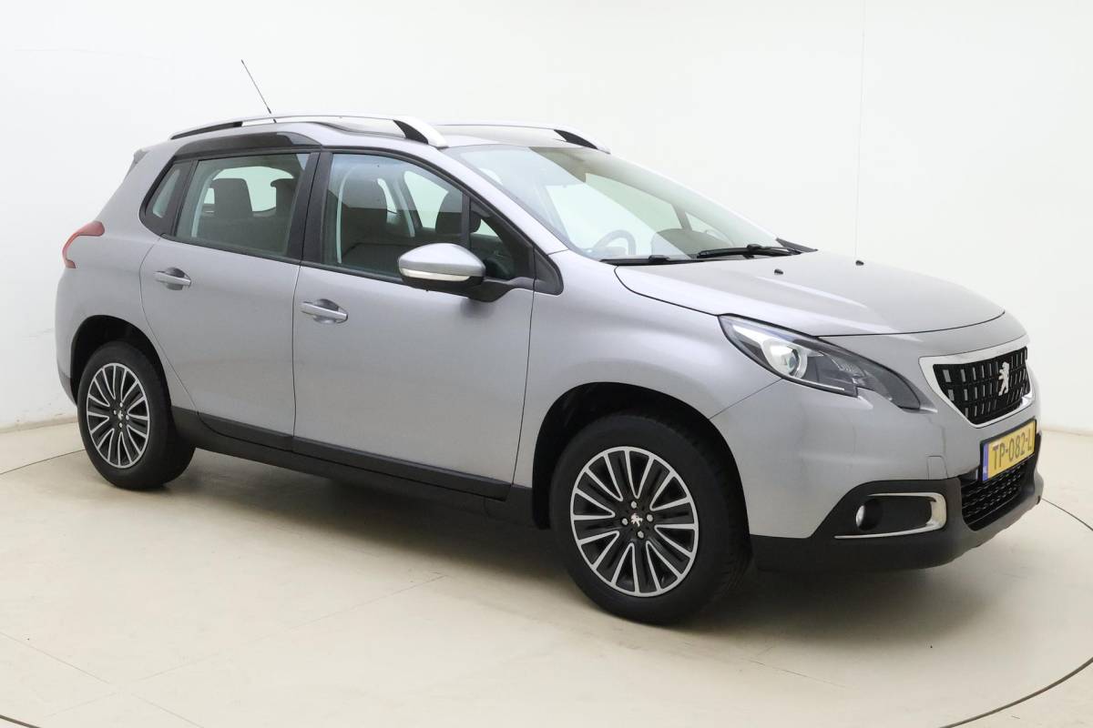 Peugeot 2008 Peugeot 2008 1.2 PureTech Blue Lion | 110PK | AUTOMAAT | Trekhaak | Navigatie | Apple Carplay | Android Auto | Airco | Cruise Control | Slechts 66.213 km!