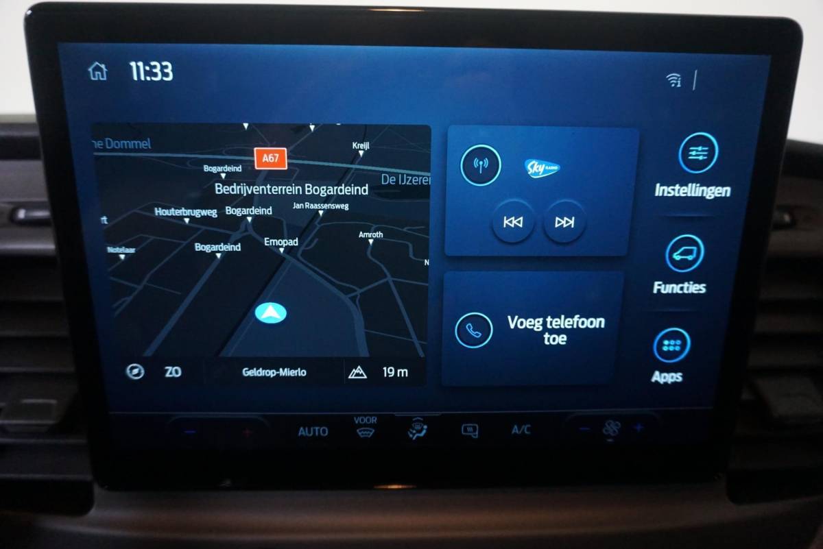 Ford Transit Ford Transit 105pk L2H2 Trend Airco Trekhaak Navigatie Cruise