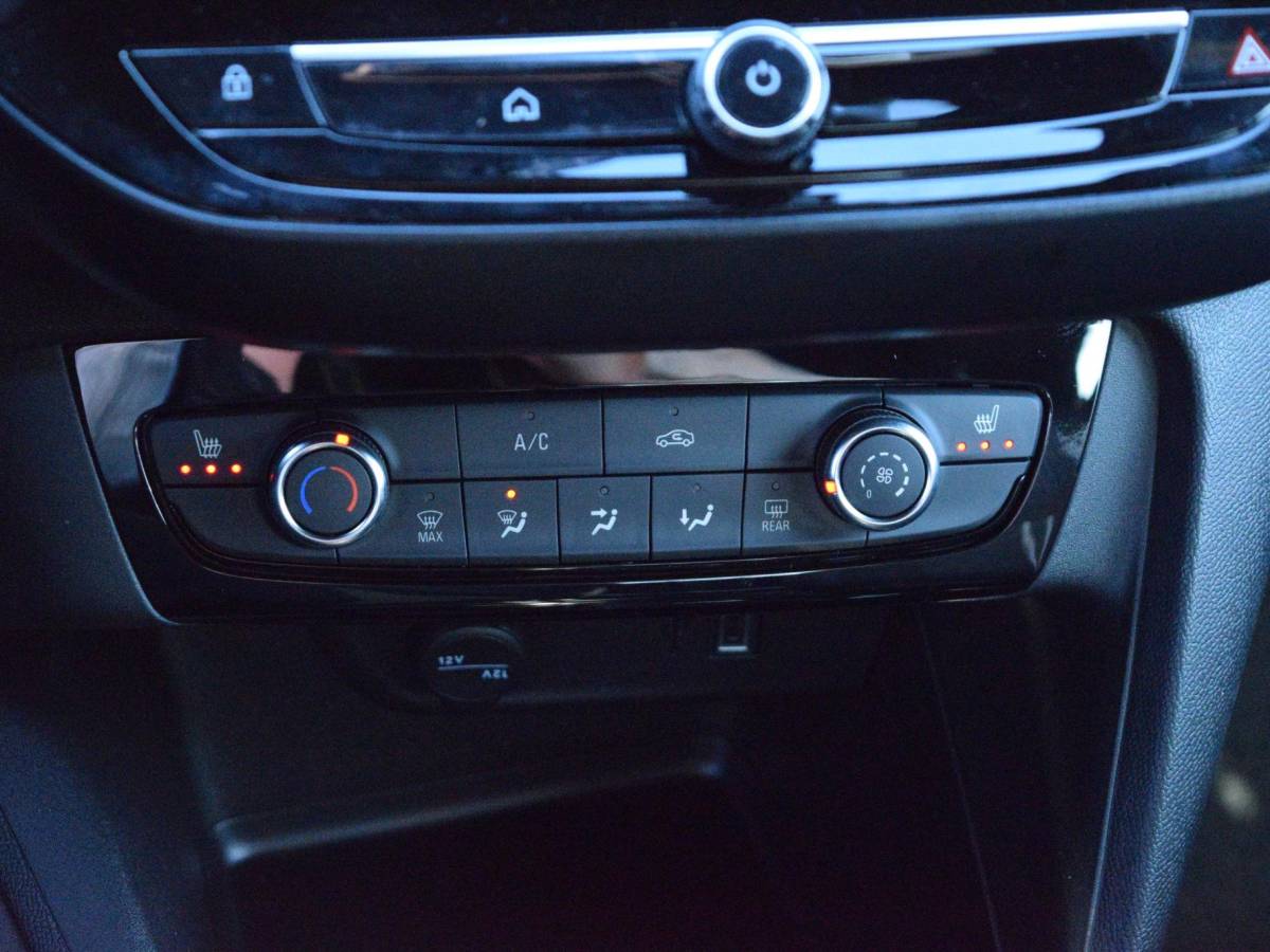 Opel Corsa Opel Corsa 1.2 Turbo Hybrid Yes 110 PK | CARPLAY | AIRCO | STOELVERWARMING | STUURVERWARMING | DEMO
