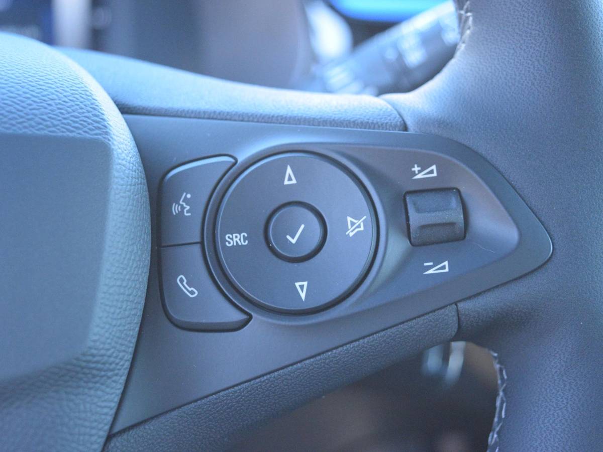 Opel Corsa Opel Corsa 1.2 Turbo Hybrid Yes 110 PK | CARPLAY | AIRCO | STOELVERWARMING | STUURVERWARMING | DEMO