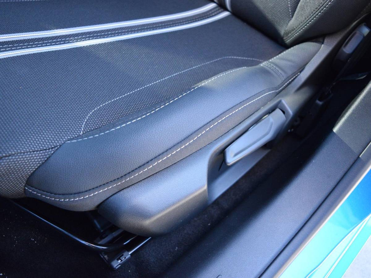Opel Corsa Opel Corsa 1.2 Turbo Hybrid Yes 110 PK | CARPLAY | AIRCO | STOELVERWARMING | STUURVERWARMING | DEMO
